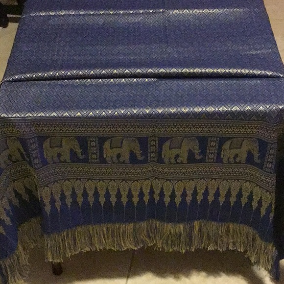 Thai Elephant table cloth - Picture 1 of 6